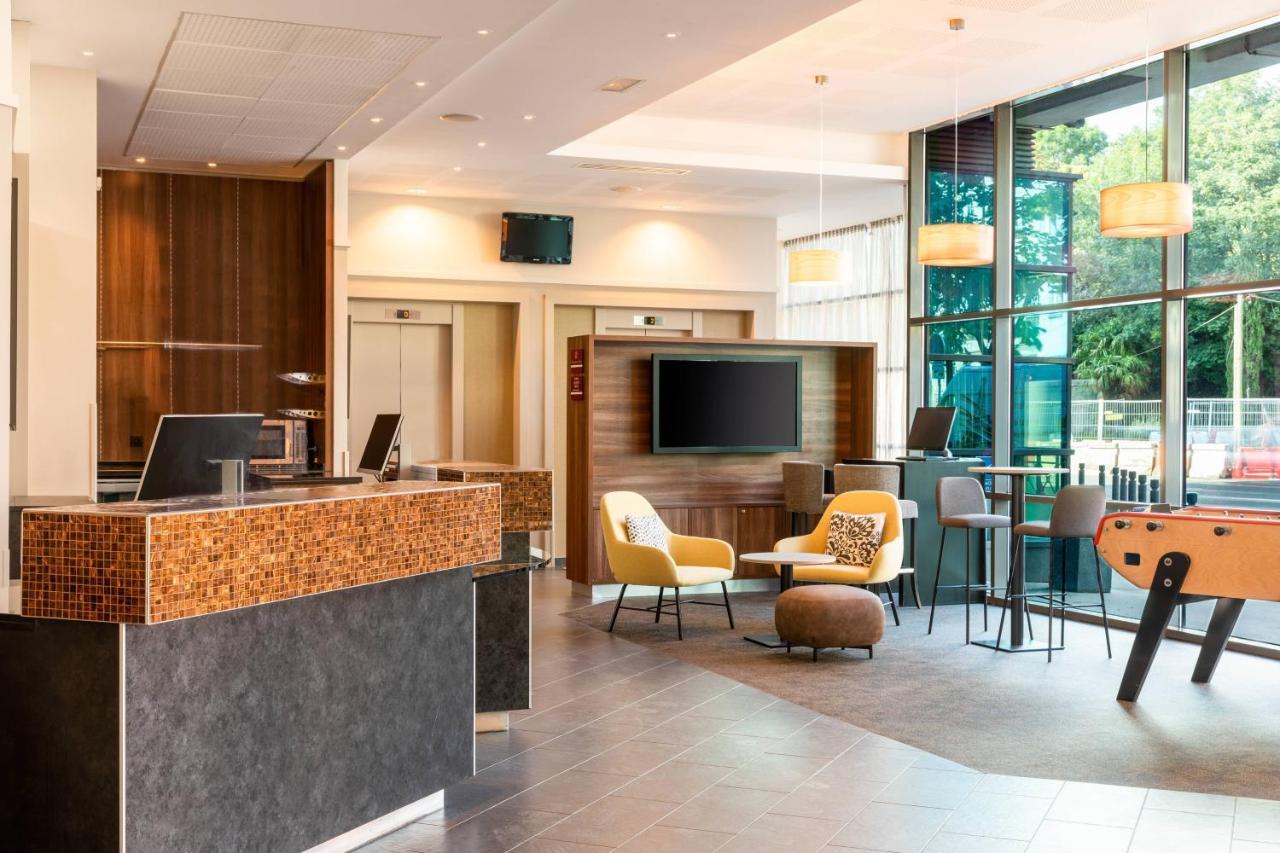 Courtyard By Marriott Paris Saint Denis Hotel Eksteriør billede