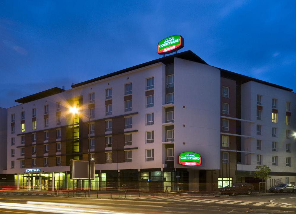 Courtyard By Marriott Paris Saint Denis Hotel Eksteriør billede