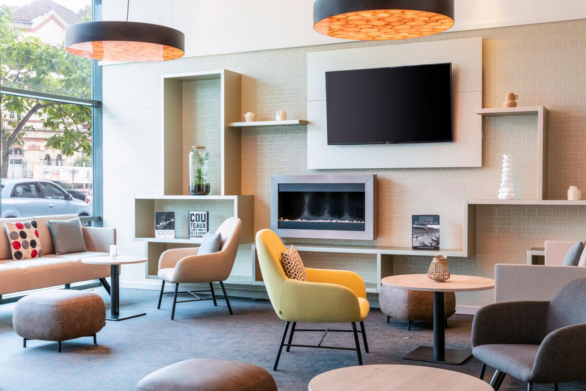 Courtyard By Marriott Paris Saint Denis Hotel Eksteriør billede